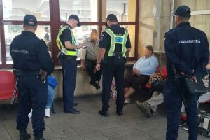 Razie in gãrile din Ploiesti. Ce cauta politistii