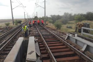 CFR anunţă că trenurile Bucureşti-Suceava vor face 5 ore şi jumătate