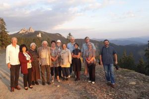Mari pictori români, prezenţi în Bucovina, la a treia ediţie a Simpozionului de pictură ...