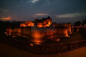 Cetatea de Scaun a Sucevei a fost iluminată în portocaliu pentru a marca Ziua Mondială a ...