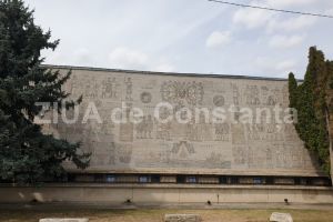 Monumentul Triumfal Tropaeum Traiani in culorile toamnei (fotoreportaj)