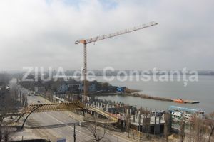 Malul dinspre statiunea Mamaia al lacului Siutghiol, distrus in ultimii ani de constructiile aprobate acolo. Verde Urban“ interpeleaza Primaria Constanta