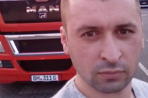 Familia tânărului din Botoşani, mort în cabina unui tir, are nevoie de ajutor pentru a-l aduce acasă. Rudele vor să-l înmormânteze creştineşte pe Sebastian