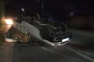 S-a răsturnat cu Dacia „papuc”