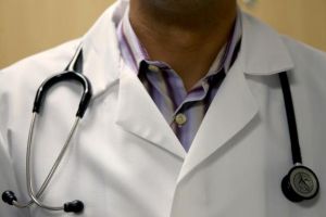 Medic condamnat la trei ani de închisoare pentru luare de mită