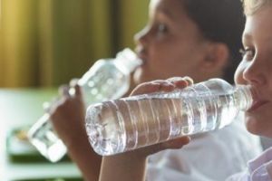 Reziduul de plastic din corpul copiilor a crescut în proporţii alarmante pentru sănătate, potrivit unui studiu autorizat german