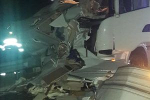FOTO Tragedie! Două persoane au murit într-un accident când încercau să repare o maşină