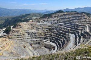 Presiuni mari pentru ca societatea Cupru Min să cumpere cu 6 milioane de euro activele unei exploatări miniere falimentare