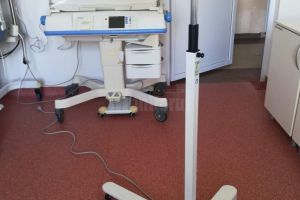 Trei unităţi medicale din judeţ vor primi aparatură medicală de la Salvaţi Copiii
