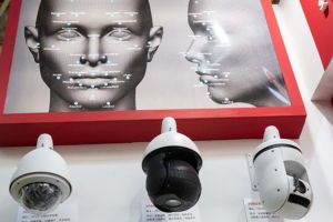 Camere cu detecţie facială pe străzile Timişoarei. Una costă cât un coş de gunoi cumpărat din Anglia