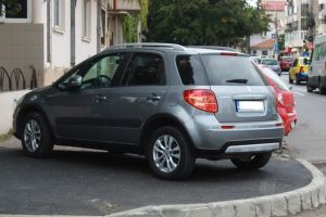 Primaria Constanta, mesaj pentru soferii care parcheaza autoturismele pe trotuar (galerie foto)