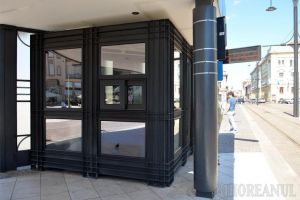 Se întâmplă în Oradea! Vânzătoare de bilete, lovită cu pumnul în faţă în chioşcul OTL din Piaţa Unirii