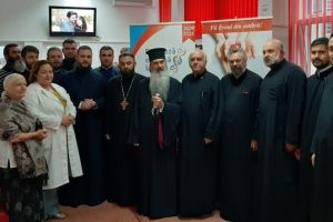 Preoti din Arhiepiscopia Tomisului, donatori de sange (galerie foto)