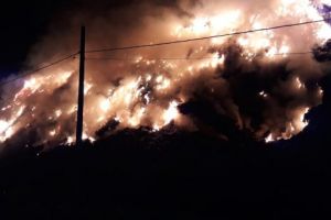 ACUM: Incendiu puternic la groapa de gunoi a Sighişoarei!