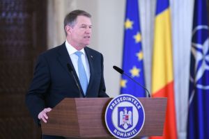 Klaus Iohannis îşi depune vineri candidatura pentru alegerile prezidenţiale