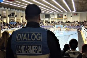 Jandarmii constanteni asigura ordinea la evenimentele publice din acest week-end