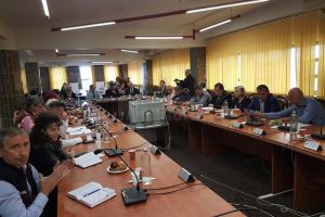 Bursele elevilor pentru anul şcolar 2018-2019 pot fi acordate după o lungă aşteptare