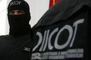 Bordel cu fete de 15 şi 16 ani. Doi tineri au fost arestaţi pentru trafic de minori