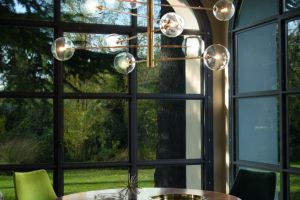 Lustrele intregesc imaginea camerei! Iata cum sa alegi modelul potrivit!