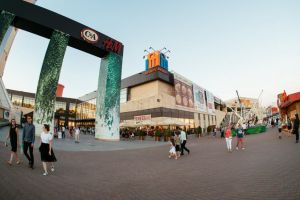 Târg de produse handmade şi ateliere de creaţie pentru copii, la Iulius Mall Suceava