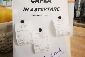 Un coffee shop din Botoşani a adoptat conceptul „Cafea în aşteptare”. Numai în marile oraşe ale ţării se mai întâmplă asta