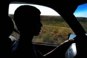 Copil de 14 ani prins la volan în Dobârca