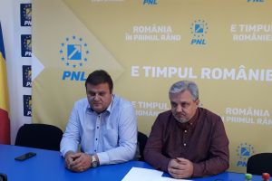 Conferinţă de presă PNL: Peste 41.000 de semnături strânse pentru Klaus Iohannis în Teleorman