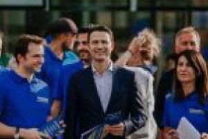 Interviu. Secretarul general al PNL, Robert Sighiartău: Pentru Klaus Iohannis au semnat cei mai mulţi români: peste 2.200.000 de semnături