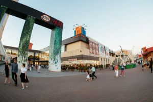 Târg de produse handmade şi ateliere de creaţie pentru copii, la Iulius Mall Suceava