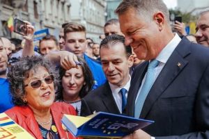 (P): Klaus Iohannis, la depunerea candidaturii: ȘTIU ce trebuie făcut şi împreună cu un guvern pro european, în jurul PNL-ului, vom face această muncă pentru români!