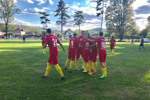 Fotbal: Cetate Râşnov, egal cu opt goluri în liga a treia!