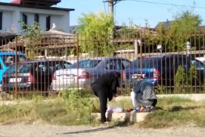 FOTO Altar de lumânări în locul în care botoşăneanul de 19 ani ani a murit în accidentul de motocicletă
