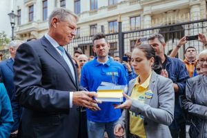 Klaus Iohannis, la depunerea candidaturii: STIU ce trebuie facut si impreuna cu un guvern pro european, in jurul PNL-ului, vom face aceasta munca pentru romani!