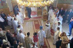 Biserica din Livezile, resfinţită de IPS Mitropolit Andrei (FOTO)