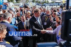 FOTO: Preşedintele Klaus Iohannis i-a cucerit şi pe olteni