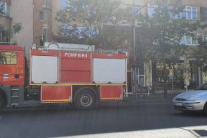 Baia Mare: Doi barbati au cazut de la etajul 5 al unui bloc, situat pe Bulevardul Traian