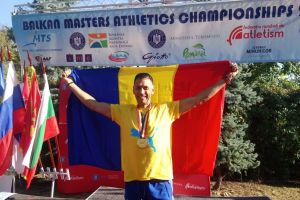 Atletism: Braşoveanul Nicolae Brânzoi – triplu campion balcanic!