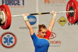 O sportivă din Botoşani, dublu medaliată cu bronz la Mondialele de haltere