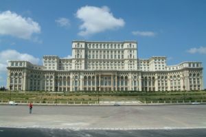 Cât valorează cea mai mare clădire administrativă din lume - Palatul Parlamentului