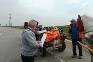 Căruţaşii au fost instruiţi pentru a circula regulamentar pe drumurile publice