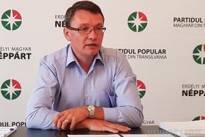 Fotografie controversată cu preşedintele PPMT: Orădeanul Csomortányi István s-ar fi pozat, alături de alţi tineri, făcând salutul nazist. Vezi imaginea!