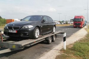 Poliţiştii din Ungaria amendează lunar 100 de transporturi ilegale de maşini second, majoritatea cu şoferi români