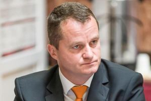 Preşedintele Partidului Civic Maghiar îşi completează veniturile din bani publici din Ungaria