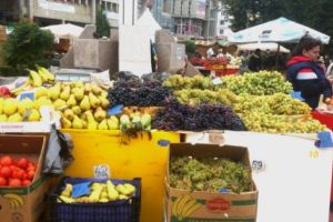 „Toamna piteşteană”, la o aruncătură de nucă