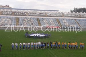 Imagini de la eveniment: Festival de ratari in partida FC Farul - Ripensia Timisoara. Gazdele s-au impus la limita
