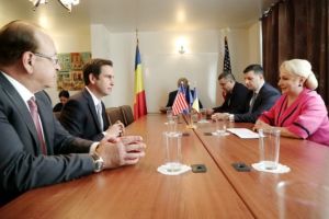 Dancila, intrevedere cu primarul din Jersey City. Se doreste implementarea unei linii aeriene intre Bucuresti si New Jersey (galerie foto)