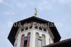 Material pornografic cu minori:  Un preot din Constanta, cercetat de DIICOT Iasi. Slujitorul Domnului nu iese din arest 