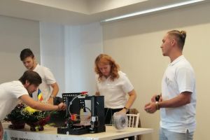 Conferinţă internaţională de robotică organizată de Colegiul Naţional “Constantin Carabella”