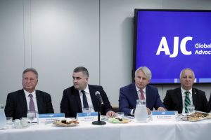 FOTO. Ministrul Gabriel Leş a participat la o întrevedere cu reprezentanţi ai evreilor în SUA