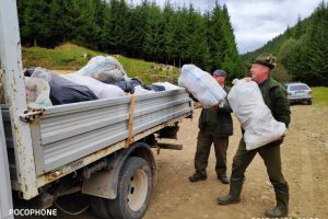 Program de curăţenie pe Valea Cârlibabei, în cadrul ”Let’s Do It România!”